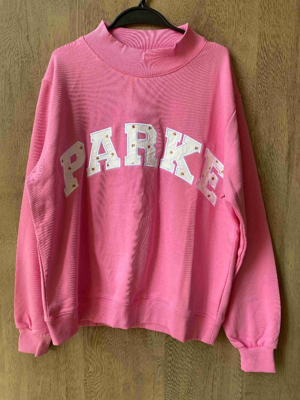 PARKE Pink Mock Neck Floral Letter Sweatshirt